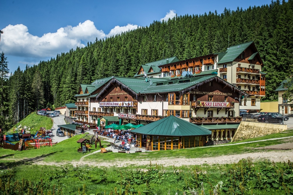 Hotel Družba exterior